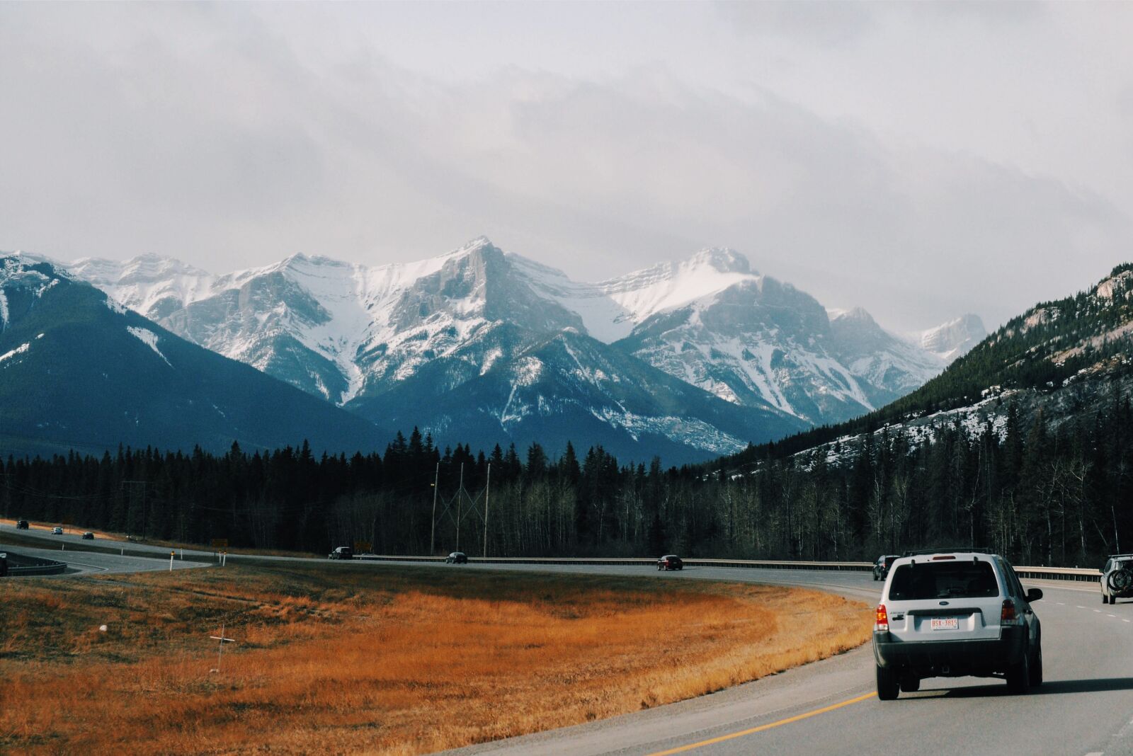Nikon D300 sample photo. Cars, landscape, mountains photography