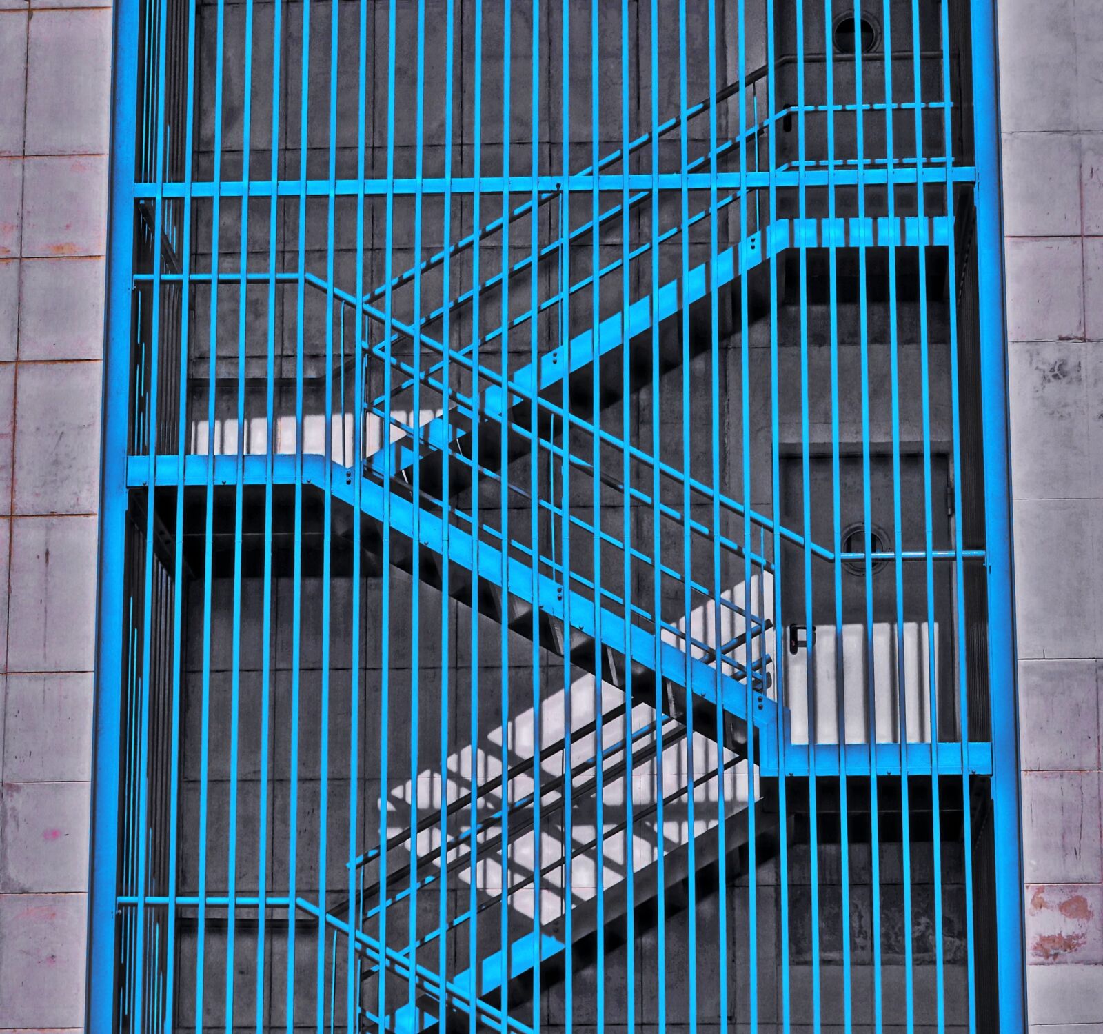 Sony SLT-A58 sample photo. Stairs, shadows, blue photography