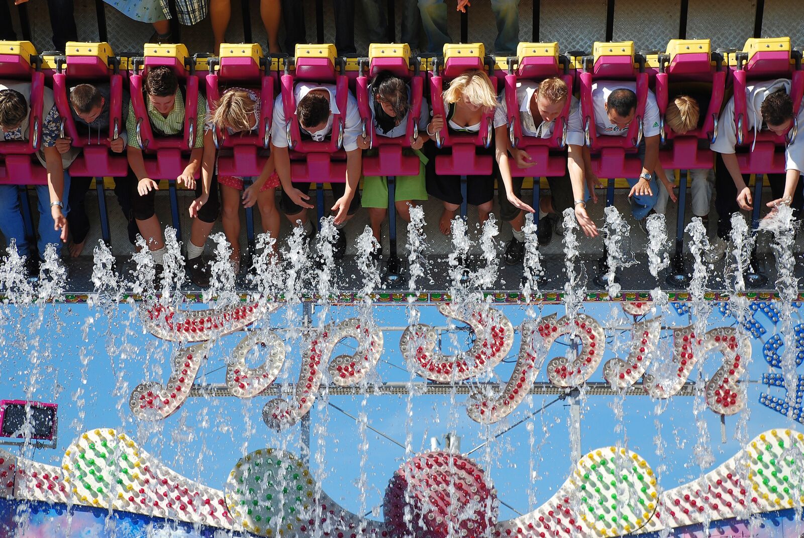 Nikon D80 sample photo. Oktoberfest, folk festival, dedication photography