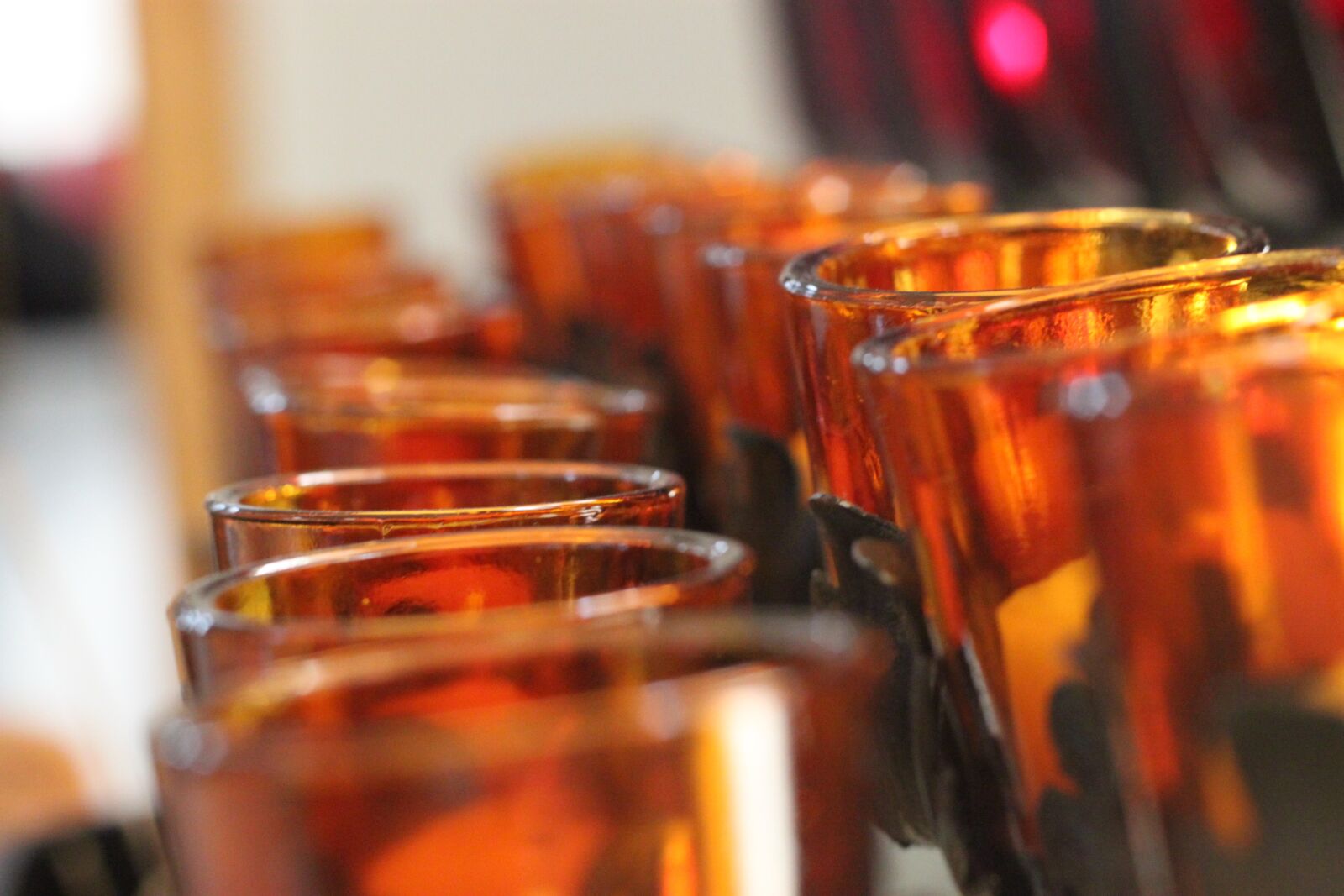 Canon EOS 500D (EOS Rebel T1i / EOS Kiss X3) sample photo. Glasses, brown, candles photography