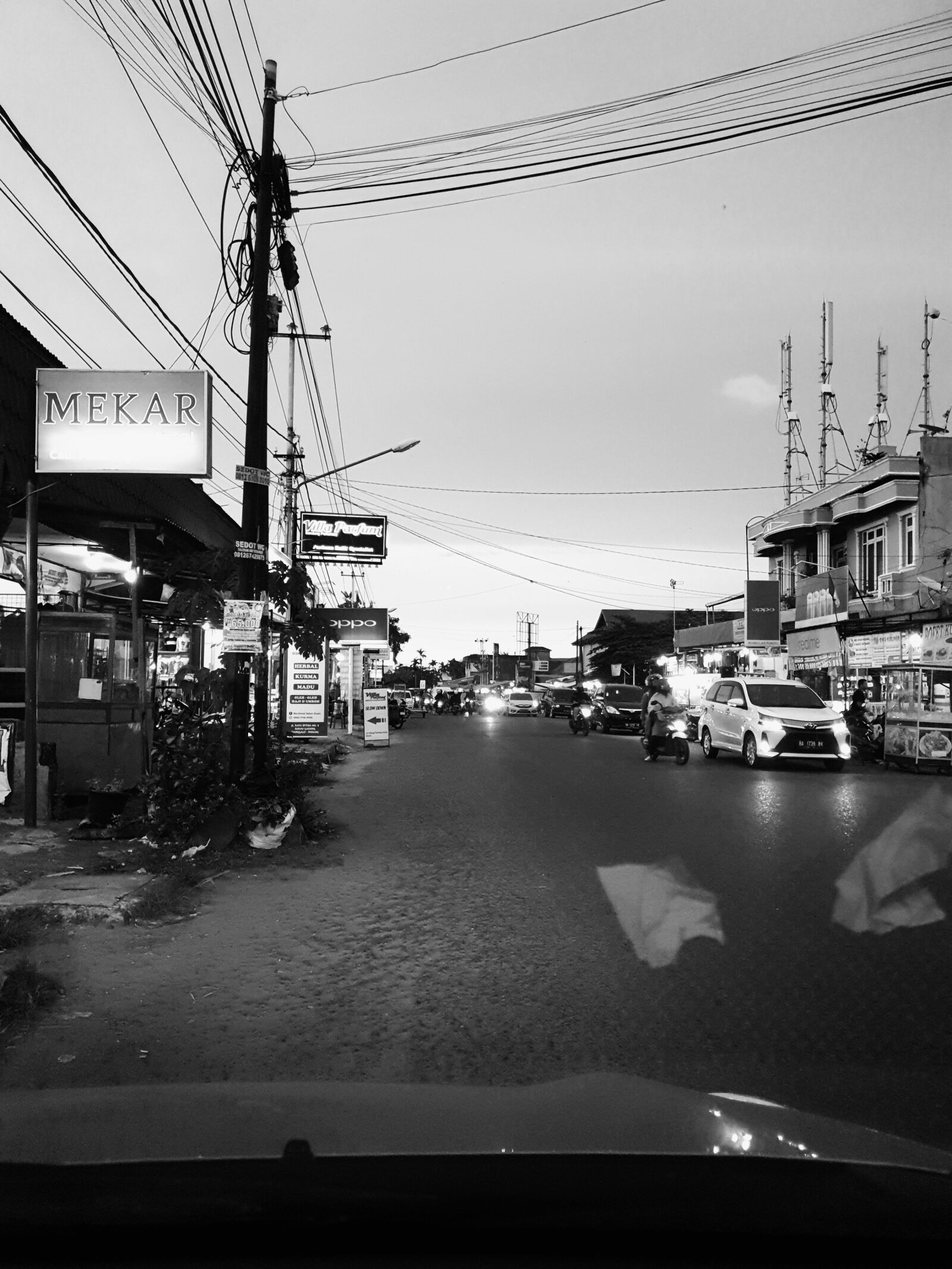 Samsung SM-N960F sample photo. Twilight, black and white photography