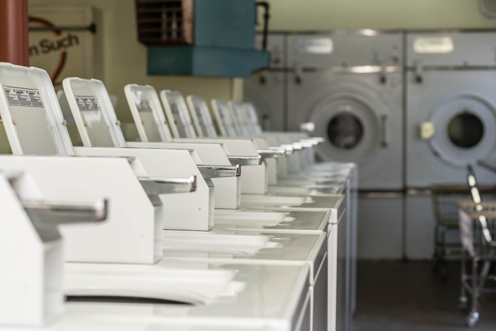 Nikon D750 sample photo. Laundry mat, laundromat, washer photography