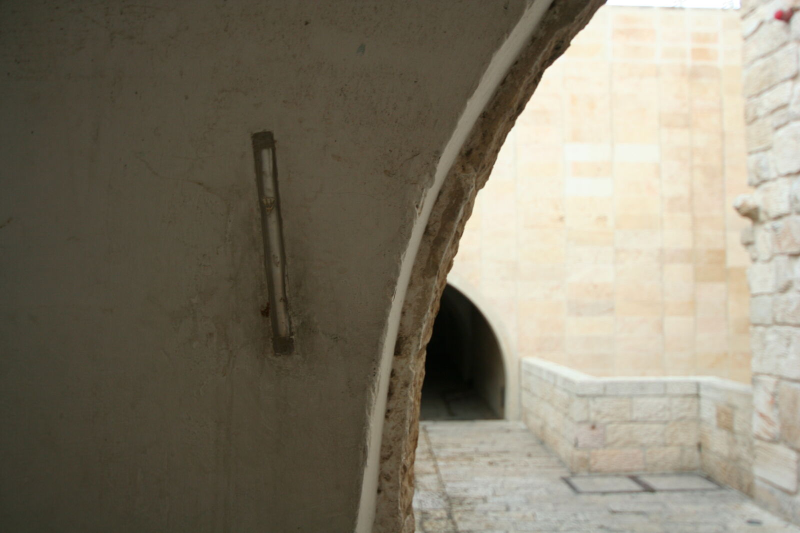 Canon EOS 350D (EOS Digital Rebel XT / EOS Kiss Digital N) sample photo. Israel, jerusalem, mezuzah, old photography