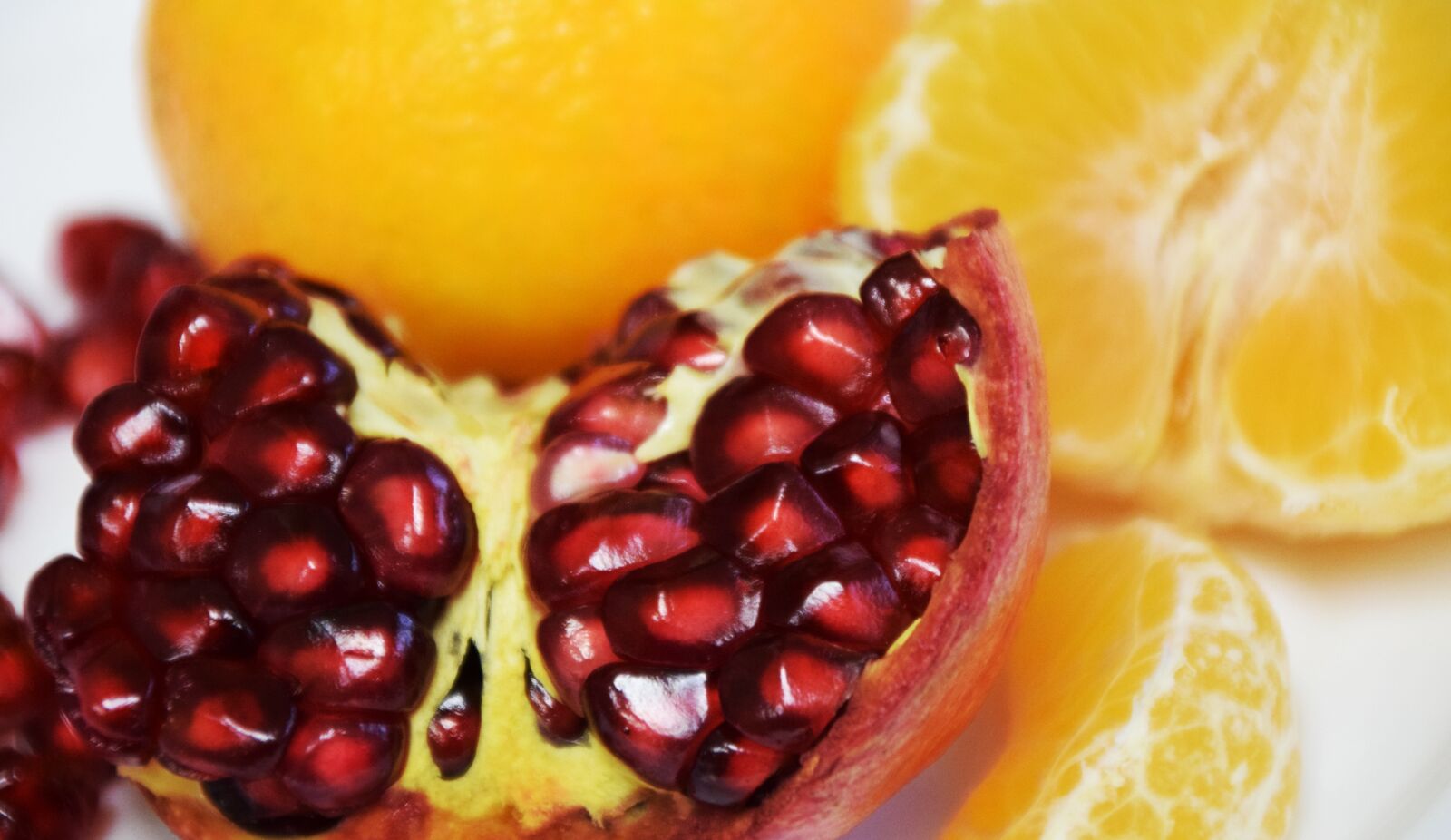 Nikon D3300 sample photo. Pomegranate, mandarin, fruit photography