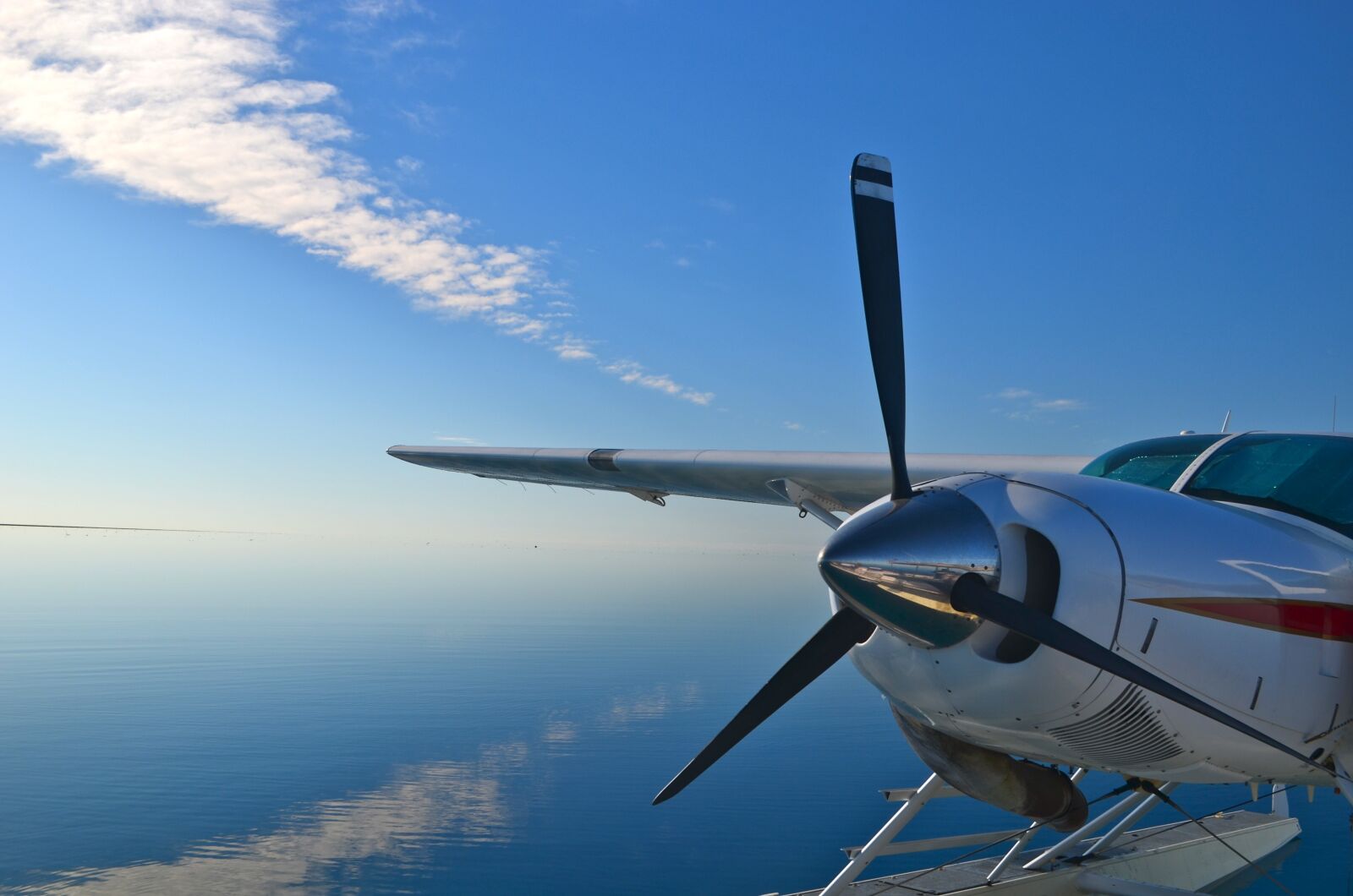 Nikon D5100 sample photo. Seaplane, great barrier reef photography