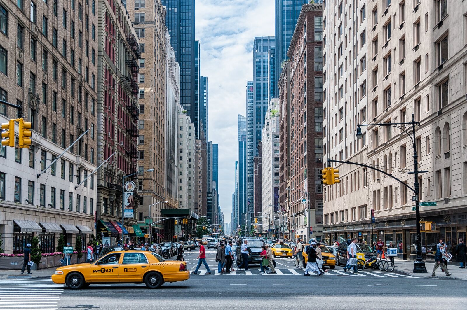 Nikon D90 sample photo. Architecture, new york city photography