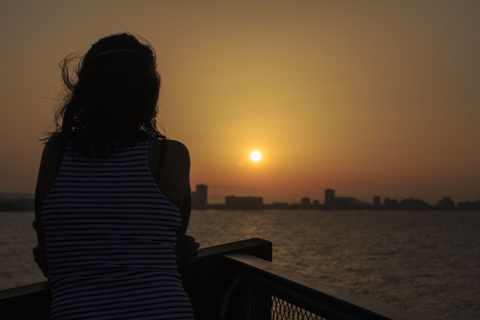 Canon EOS 100D (EOS Rebel SL1 / EOS Kiss X7) sample photo. Setting sun, afternoon, girl photography