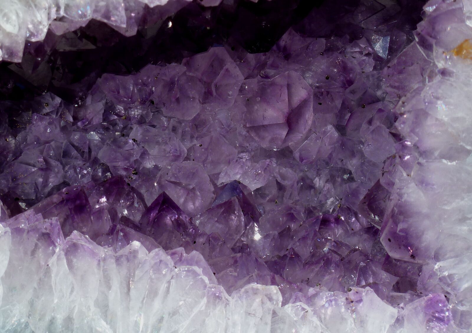 Panasonic Lumix DMC-ZS7 (Lumix DMC-TZ10) sample photo. Amethyst, violet, crystal cave photography