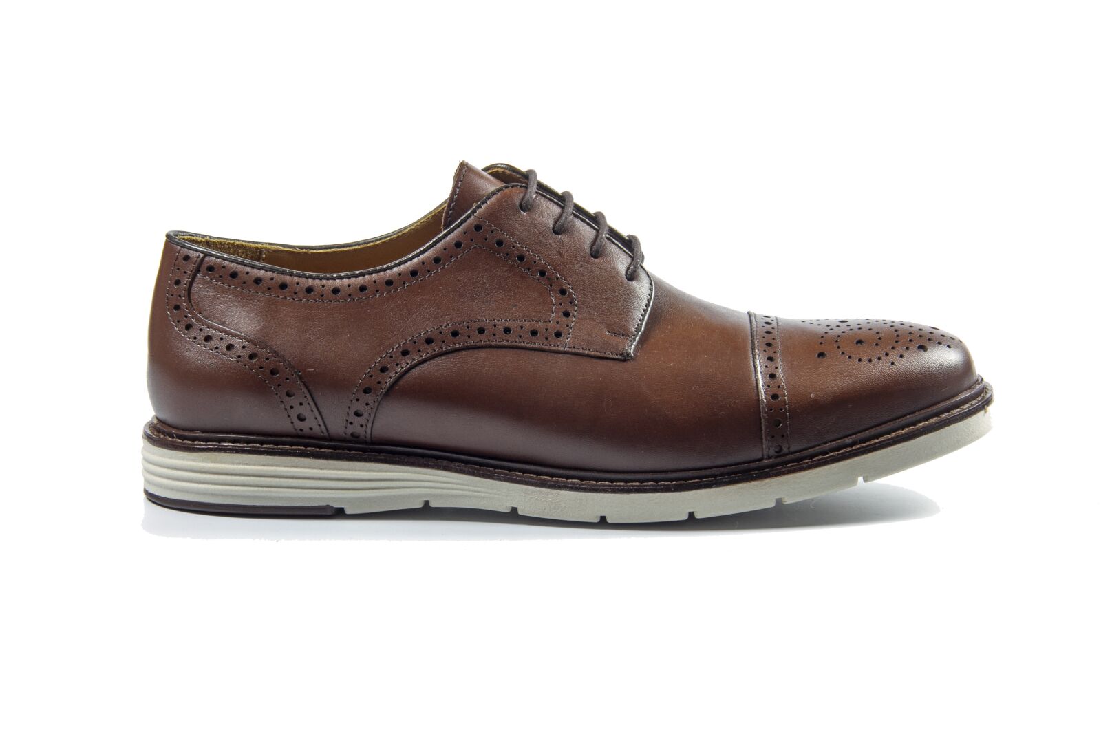 Canon EOS 7D sample photo. Sapato, shoes, couro photography