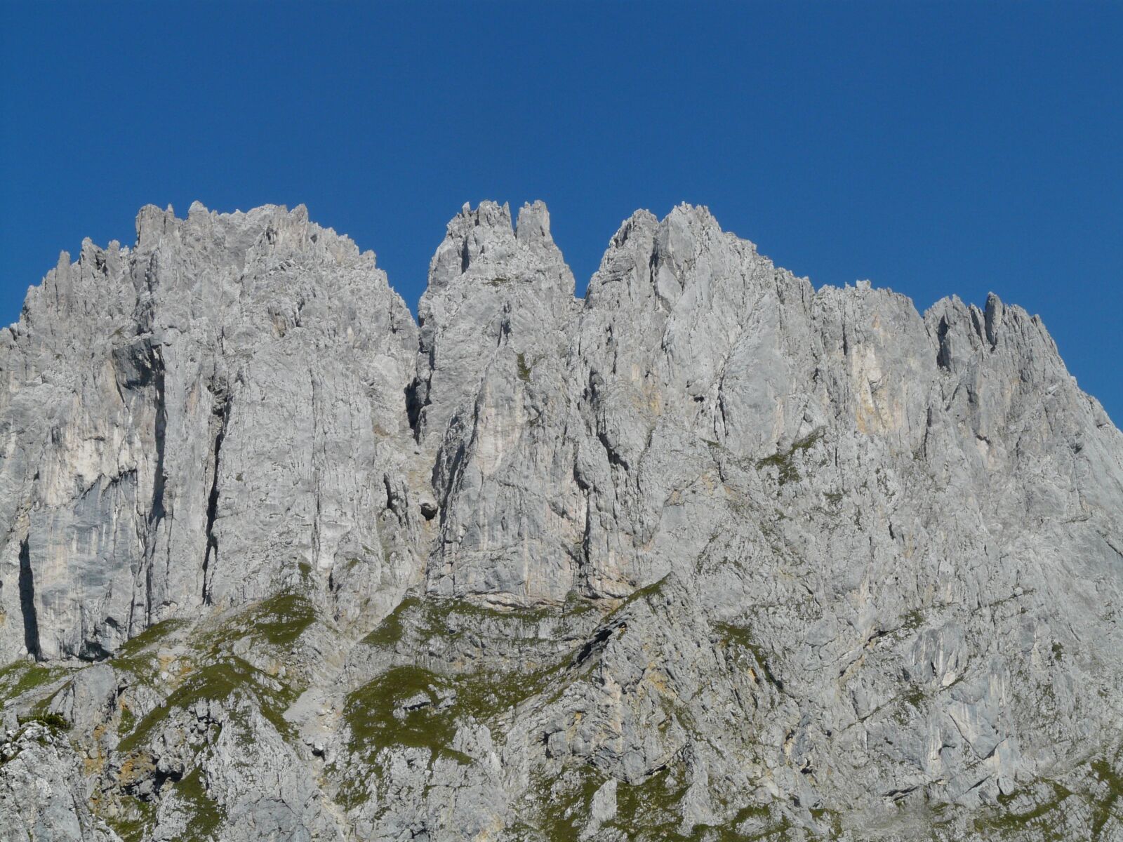 Panasonic DMC-FZ18 sample photo. Mountains, alpine, wilderkaiser photography