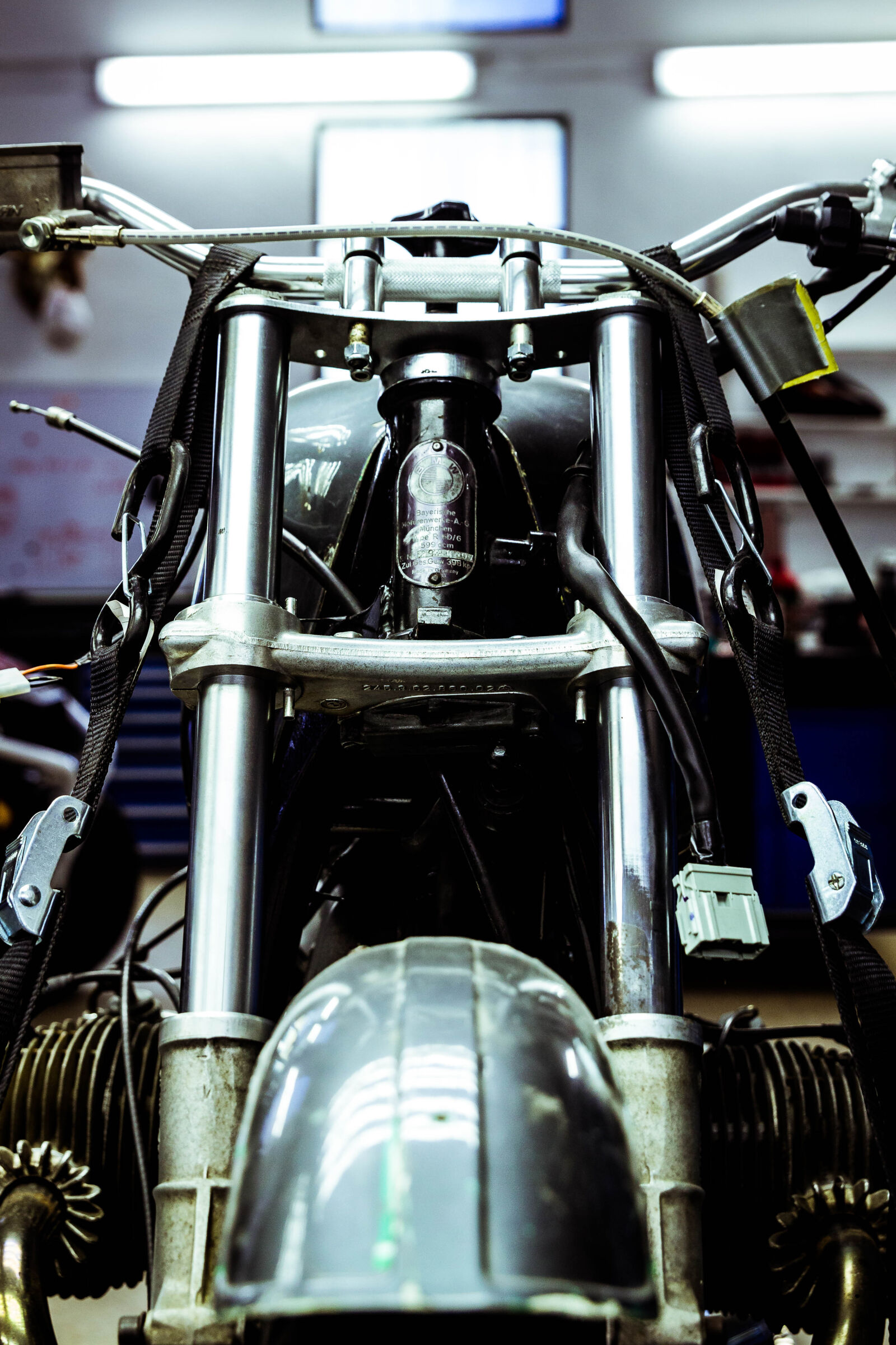 Canon EF 24-70mm F2.8L II USM sample photo. Old, preparation, motorcycle, repair photography