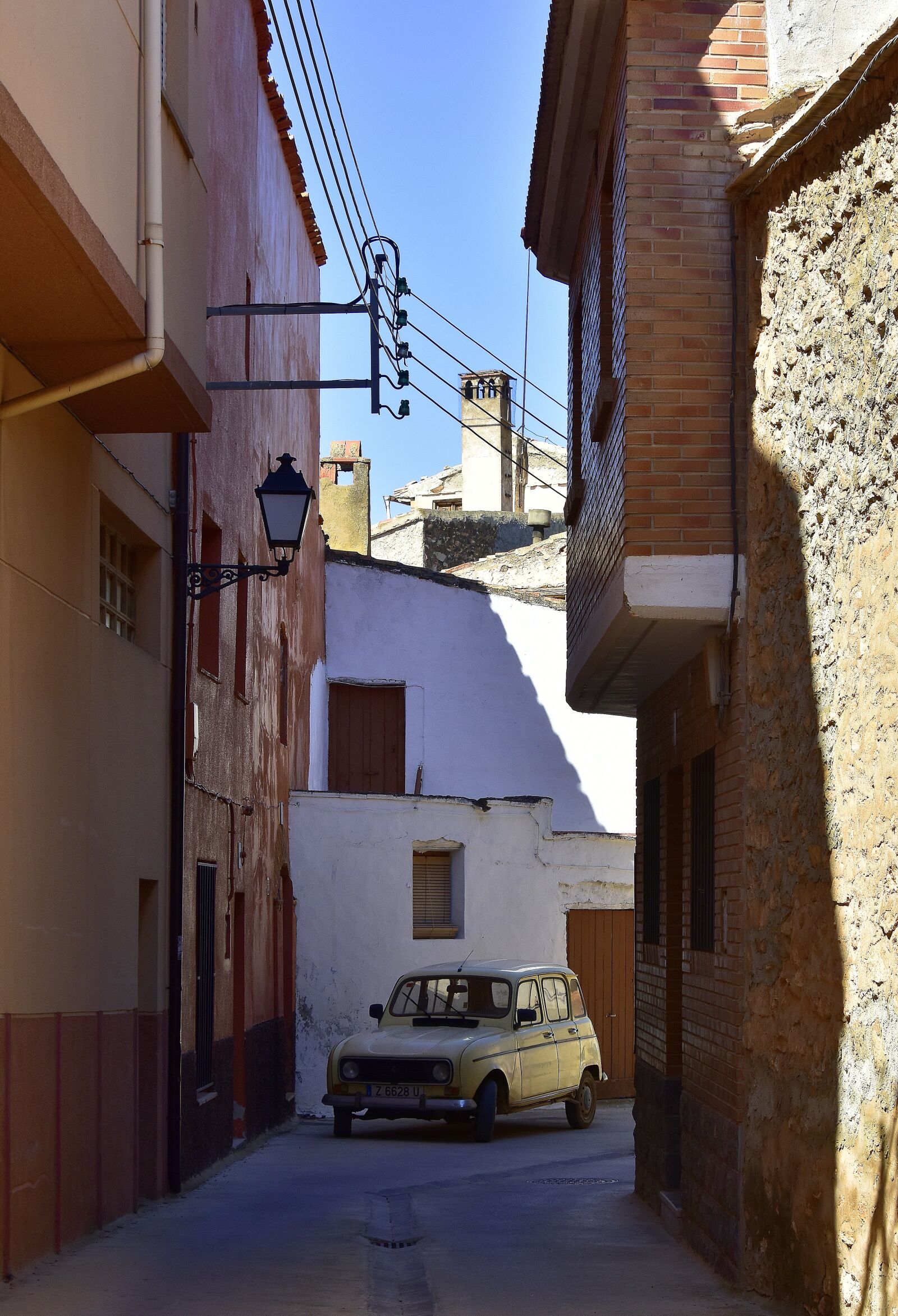 Nikon D7200 sample photo. Street, house, old photography