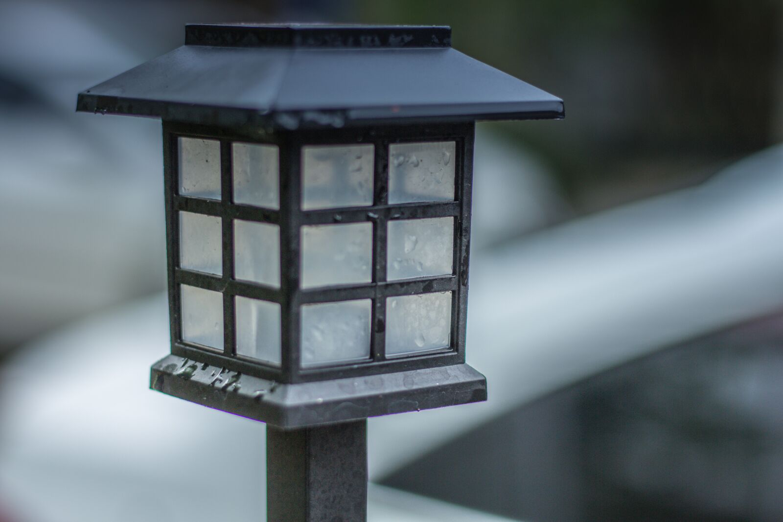 Canon EOS 700D (EOS Rebel T5i / EOS Kiss X7i) + Canon EF 50mm F1.8 STM sample photo. Lamp, light, bulbs photography