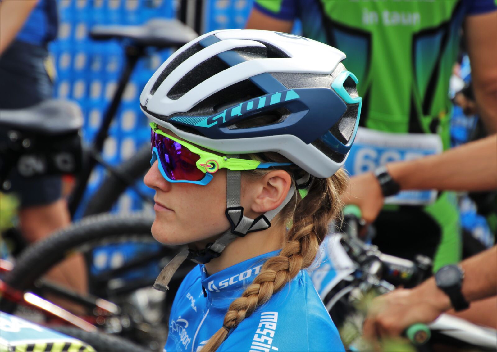 Canon EOS 80D sample photo. Cyclist, race, she photography