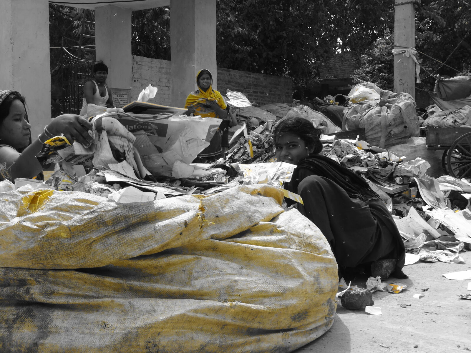 Sony Cyber-shot DSC-HX10V sample photo. Slums photography