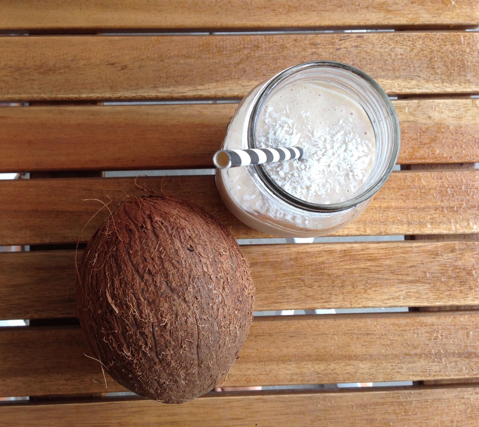 iPhone 5 back camera 4.12mm f/2.4 sample photo. Coconut, smoothie, straw photography
