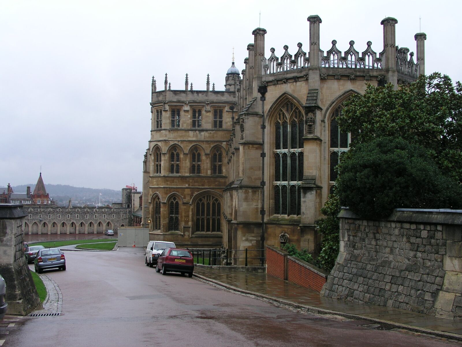 Olympus C5050Z sample photo. England, building, architecture photography