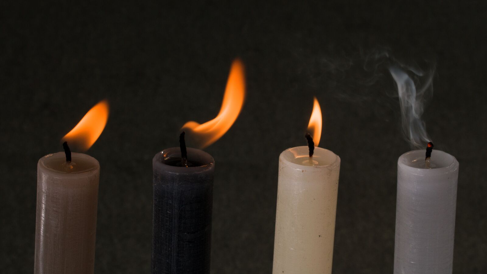 Canon EF-S 60mm F2.8 Macro USM sample photo. Candles, light, candlelight photography