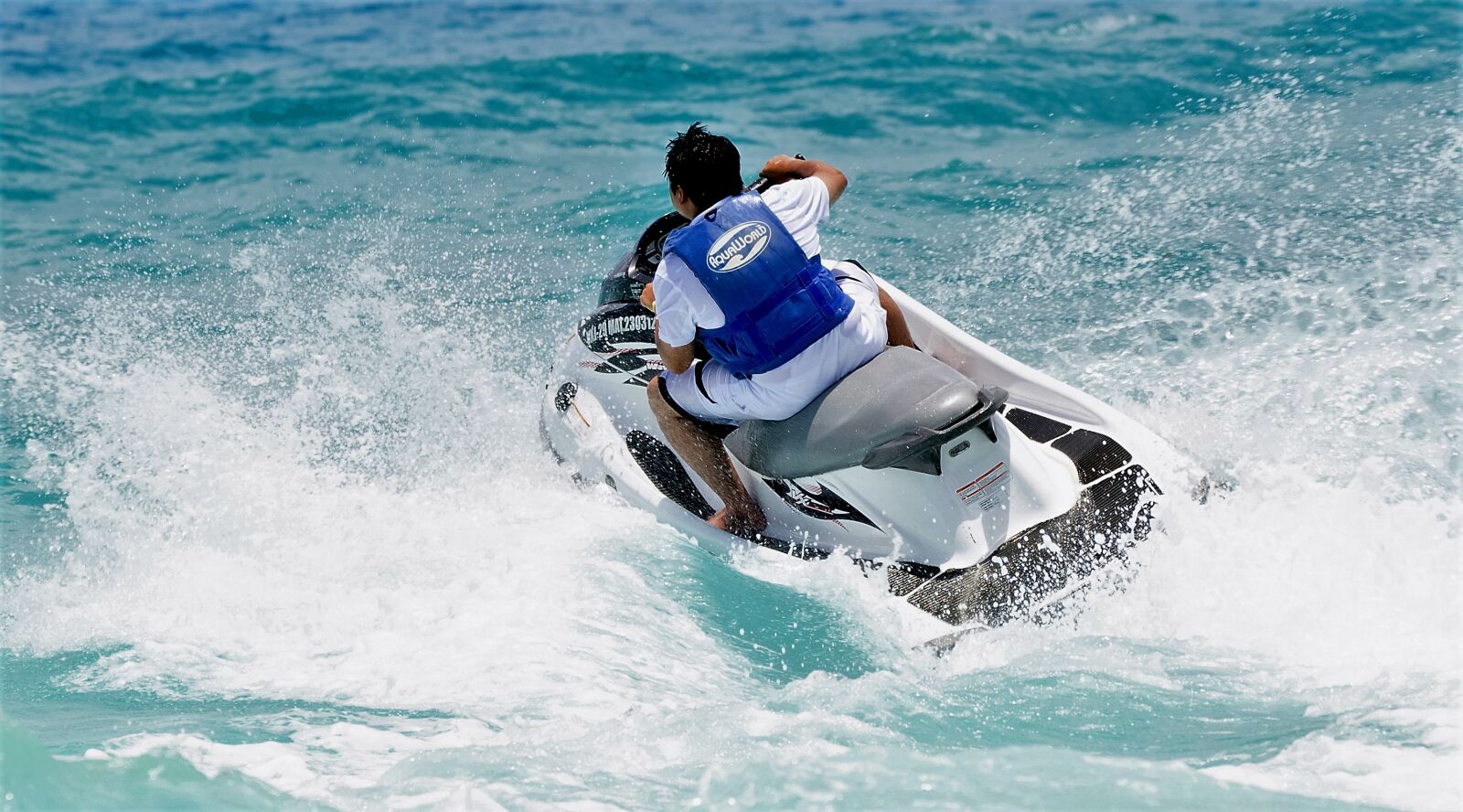 Nikon D610 sample photo. Jetski, sea, sky photography