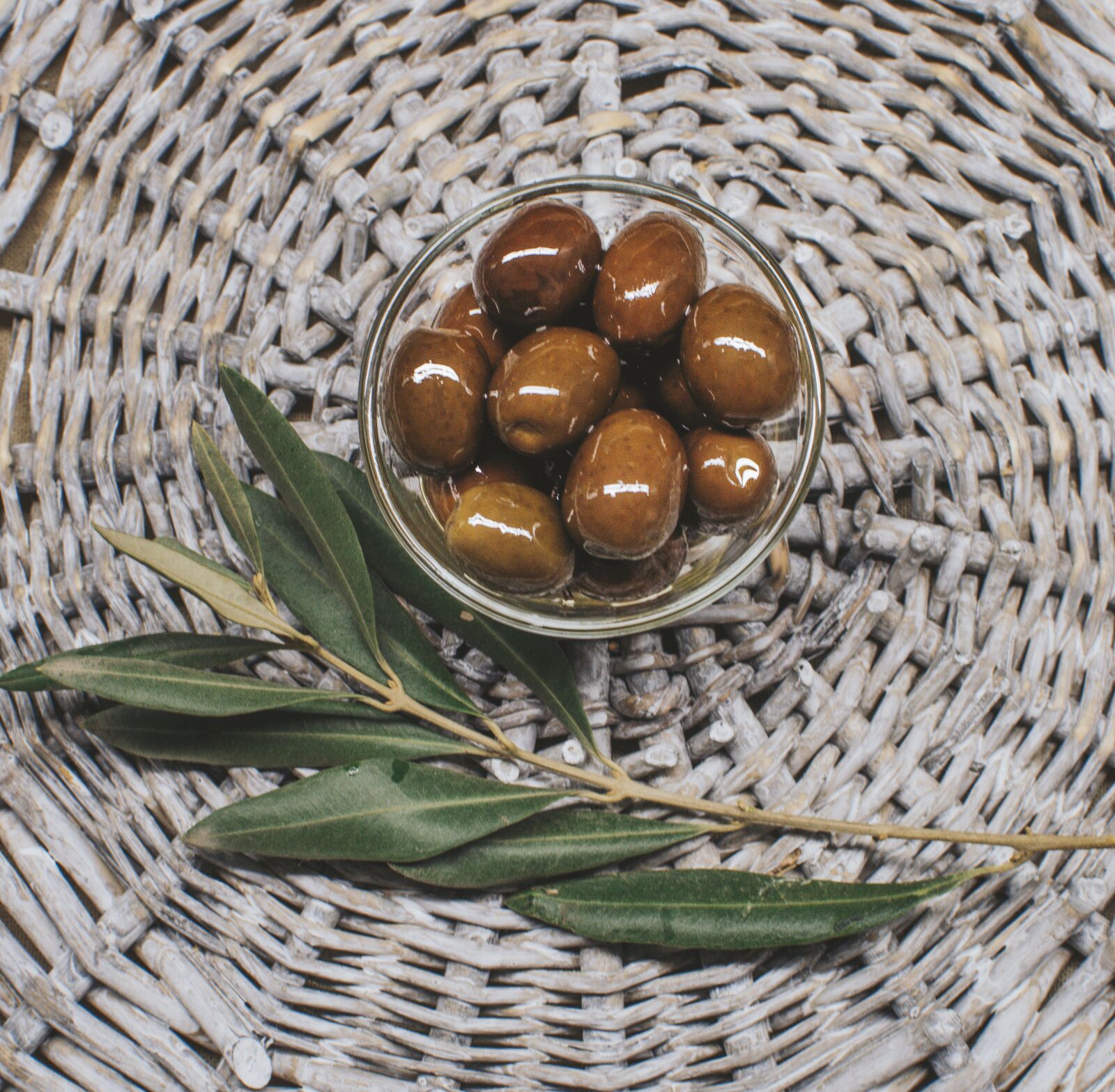 Nikon D3200 sample photo. Olives, green, mediterranean photography