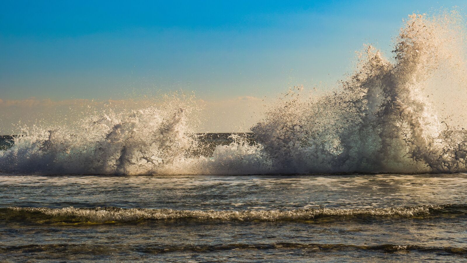 Nikon D3300 sample photo. Wave, crashing, water photography