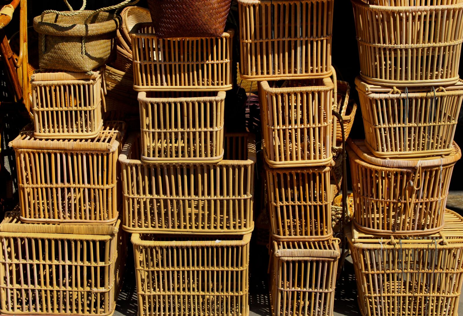 Canon EOS 700D (EOS Rebel T5i / EOS Kiss X7i) sample photo. Wicker, basket, woven photography