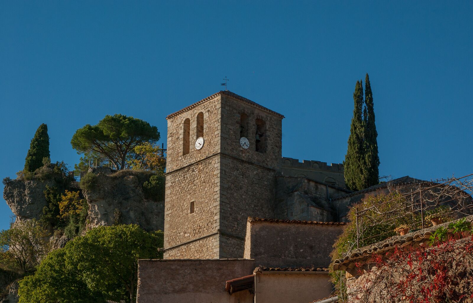 Pentax K10D sample photo. France, herald, mourèze photography