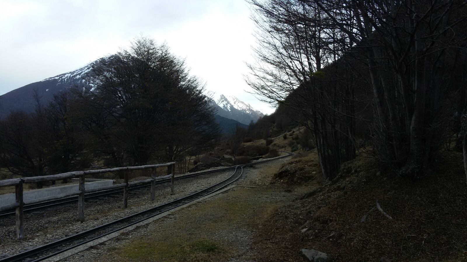 Samsung Galaxy S5 Mini sample photo. Austral, mountains, railroad photography