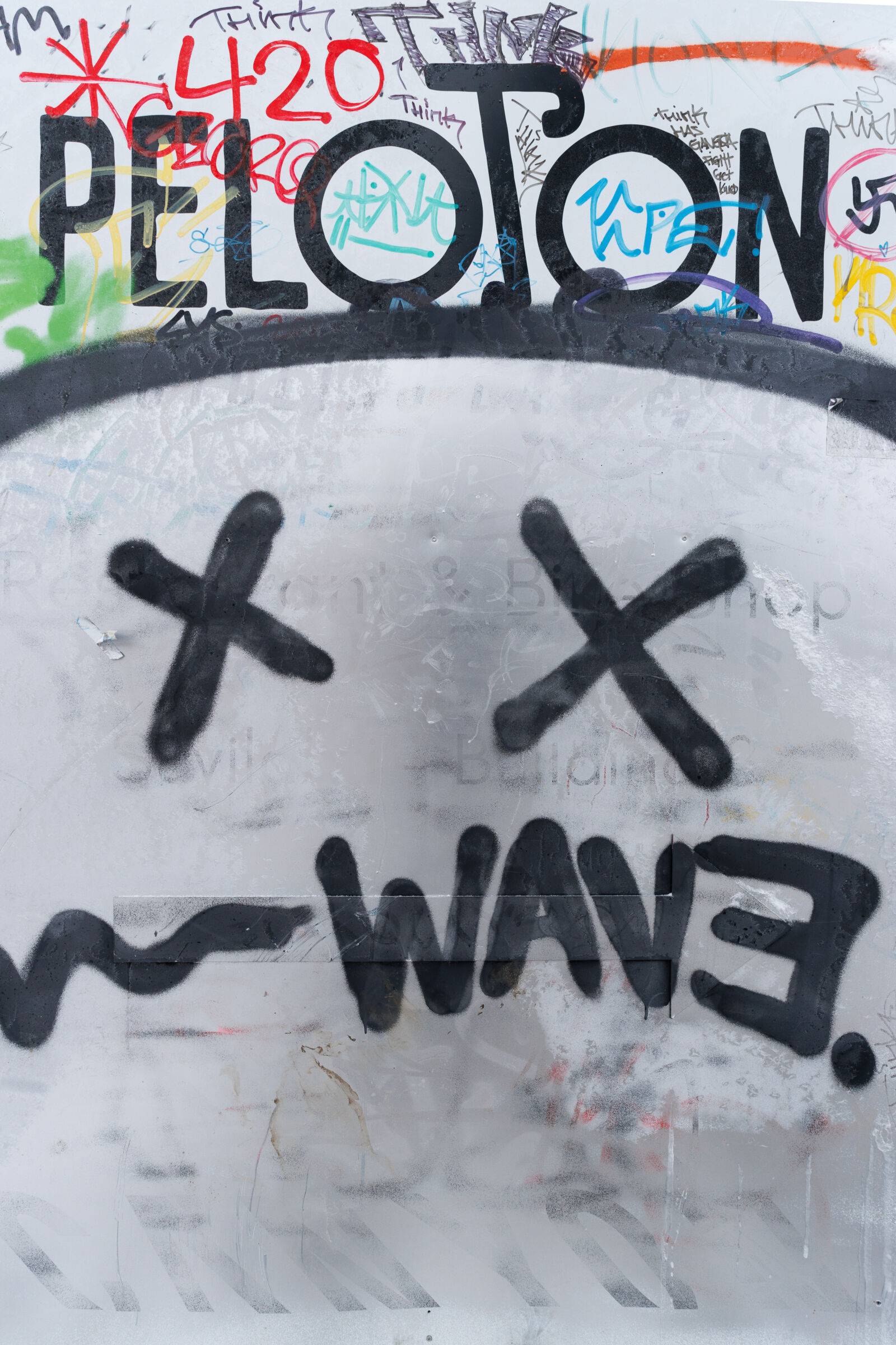 Canon EOS R7 sample photo. Peloton graffiti photography