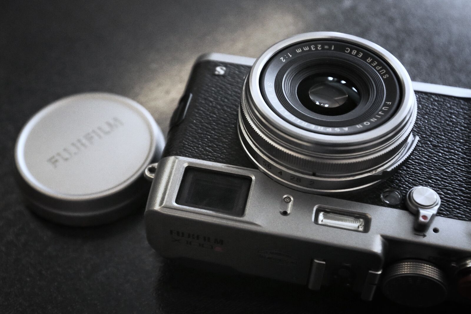 Canon EF 16-35mm F2.8L II USM sample photo. Camera, fuji, still life photography