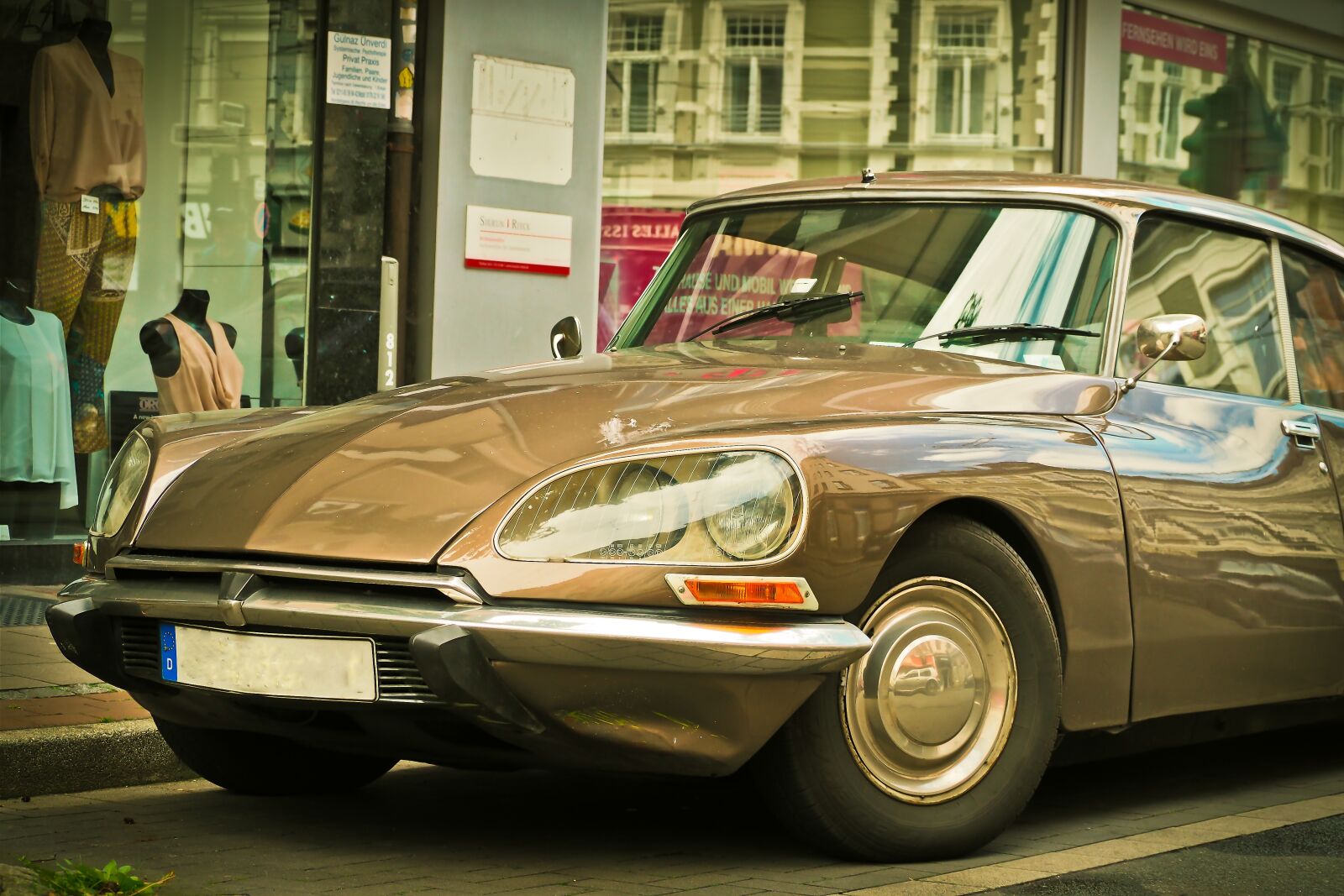 Olympus OM-D E-M10 sample photo. Auto, citroen ds, citroen photography