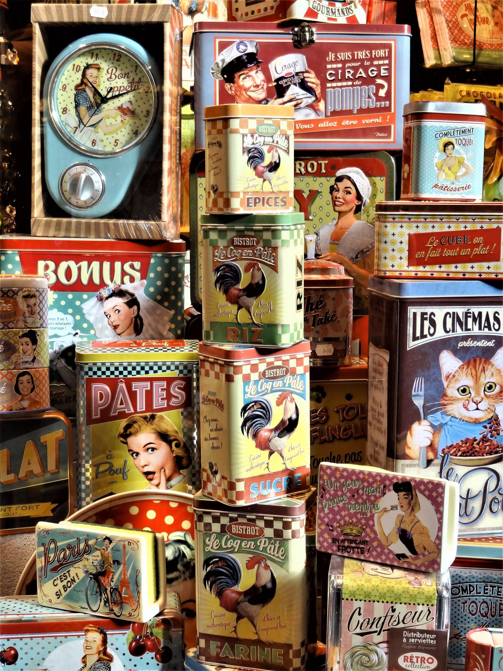Sony Cyber-shot DSC-HX9V sample photo. Tin cans, stack, cans photography