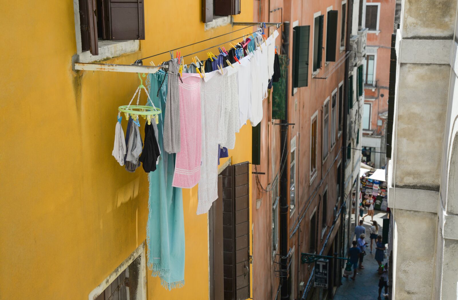 Nikon D610 sample photo. Laundry, hanging, dry photography