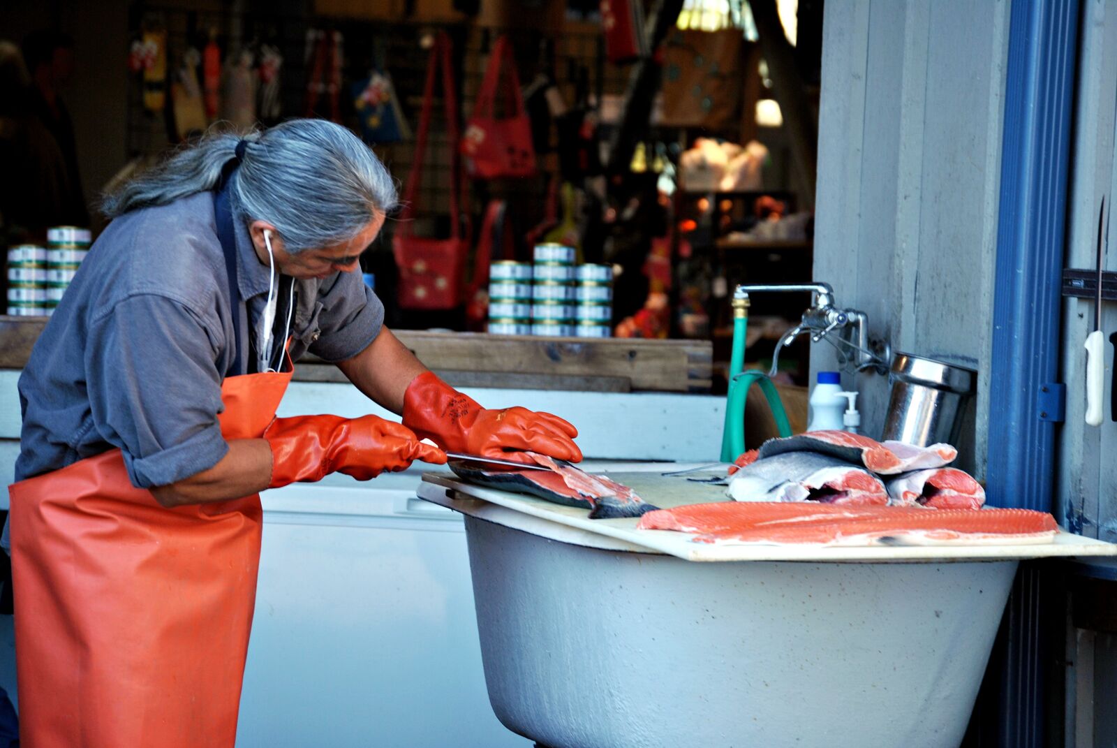 Nikon D3000 sample photo. Fish, worker, fisherman photography