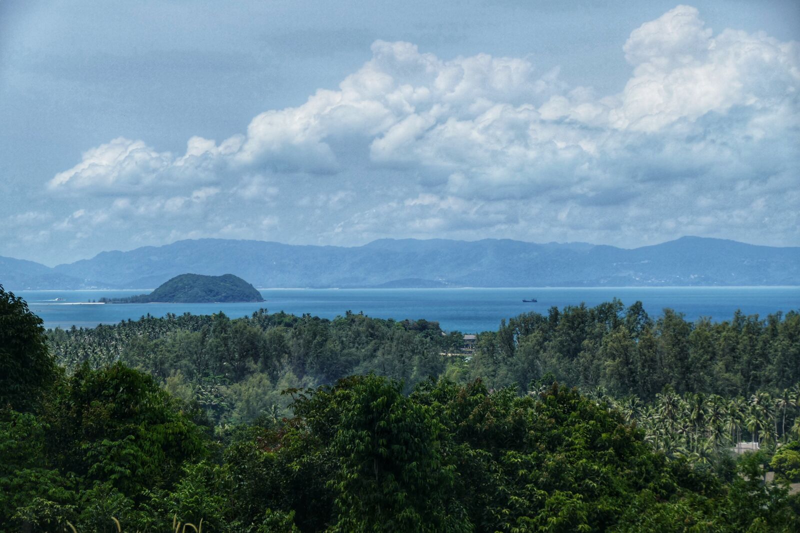Panasonic Lumix DMC-FZ1000 sample photo. Panorama, nature, sky photography