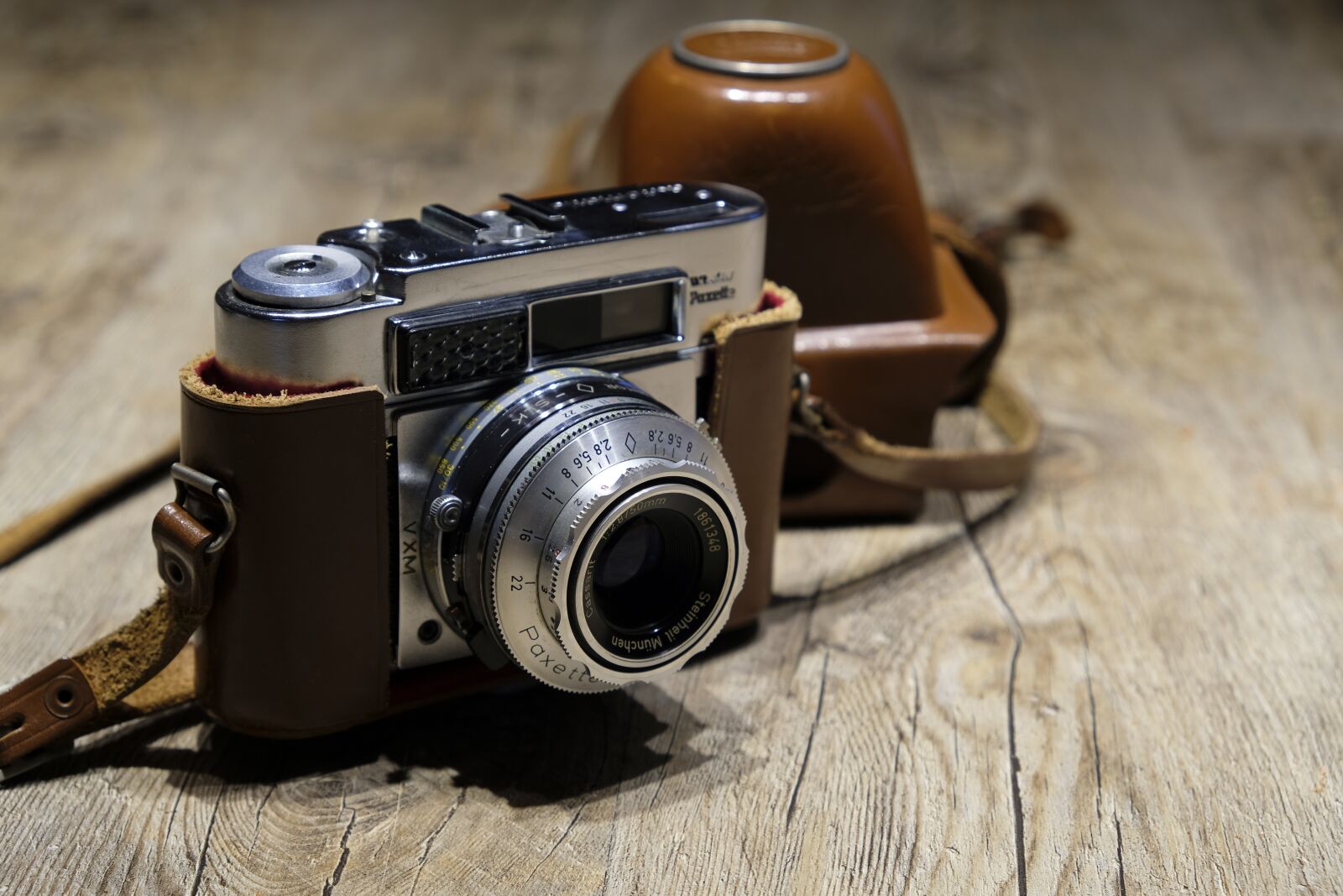 Fujifilm XF 18-55mm F2.8-4 R LM OIS sample photo. Camera, nostalgia, retro photography