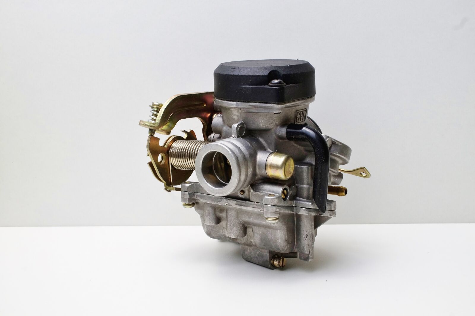 Sony DT 18-70mm F3.5-5.6 sample photo. Carburetor, motorcycle carburetor, scooter photography