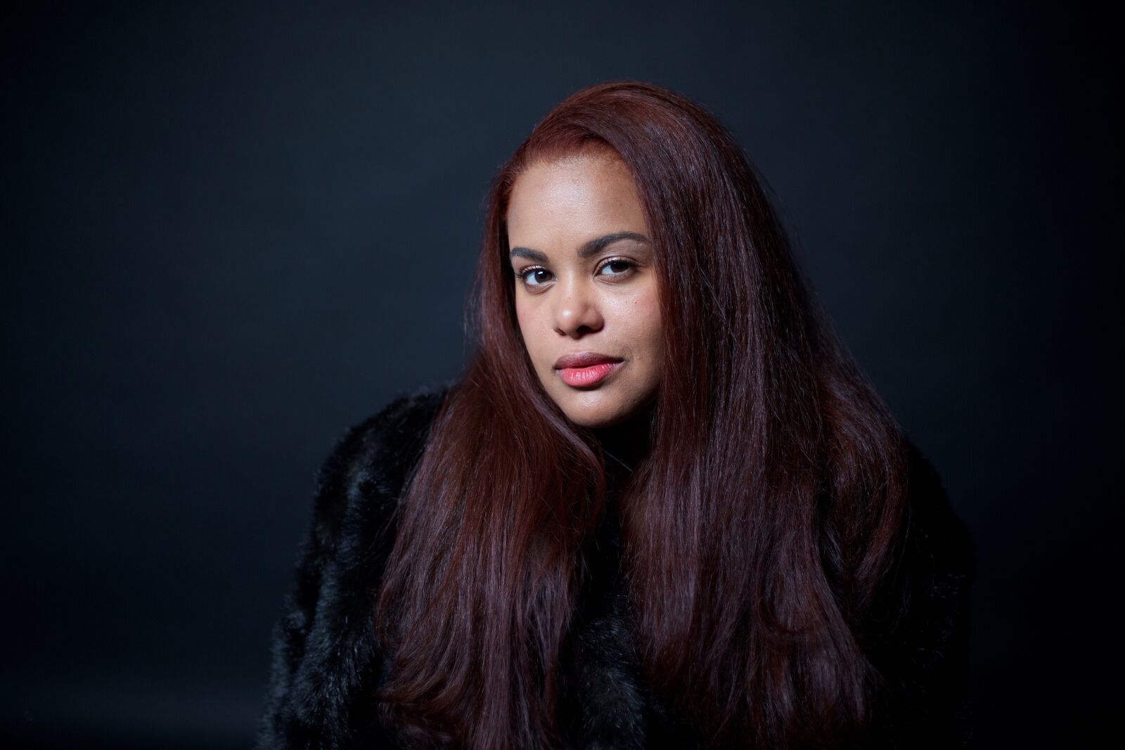Canon EOS 5D Mark III sample photo. Girl, woman, coat photography
