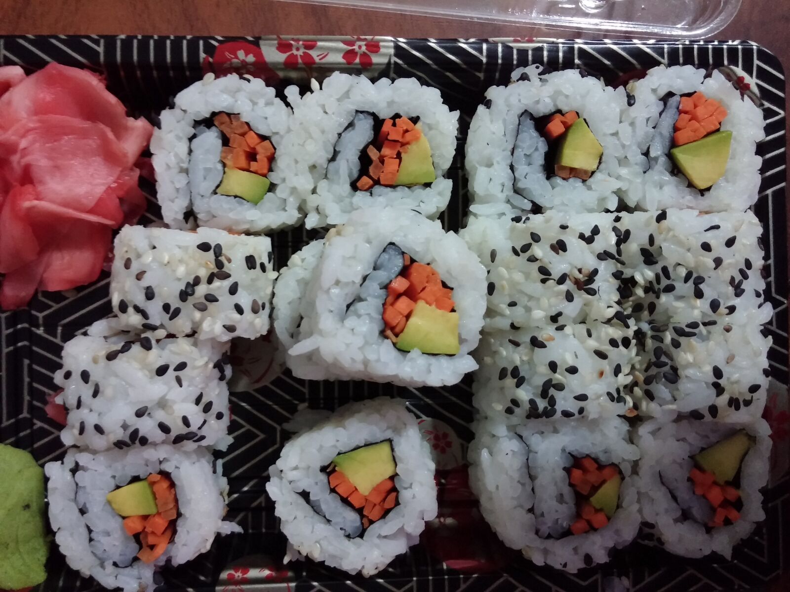 LG G2 sample photo. Sushi, yummy, delicious photography