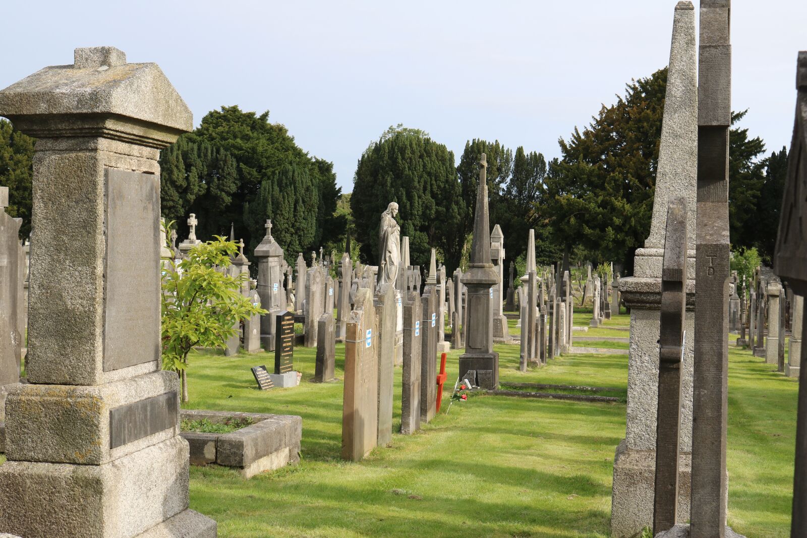 Canon EOS 750D (EOS Rebel T6i / EOS Kiss X8i) sample photo. Glasnevin, dublin, ireland photography
