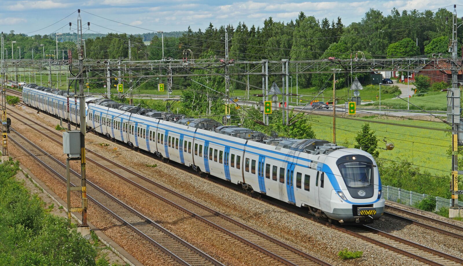 Panasonic Lumix DMC-GX8 sample photo. S bahn, stockholm, uppsala photography