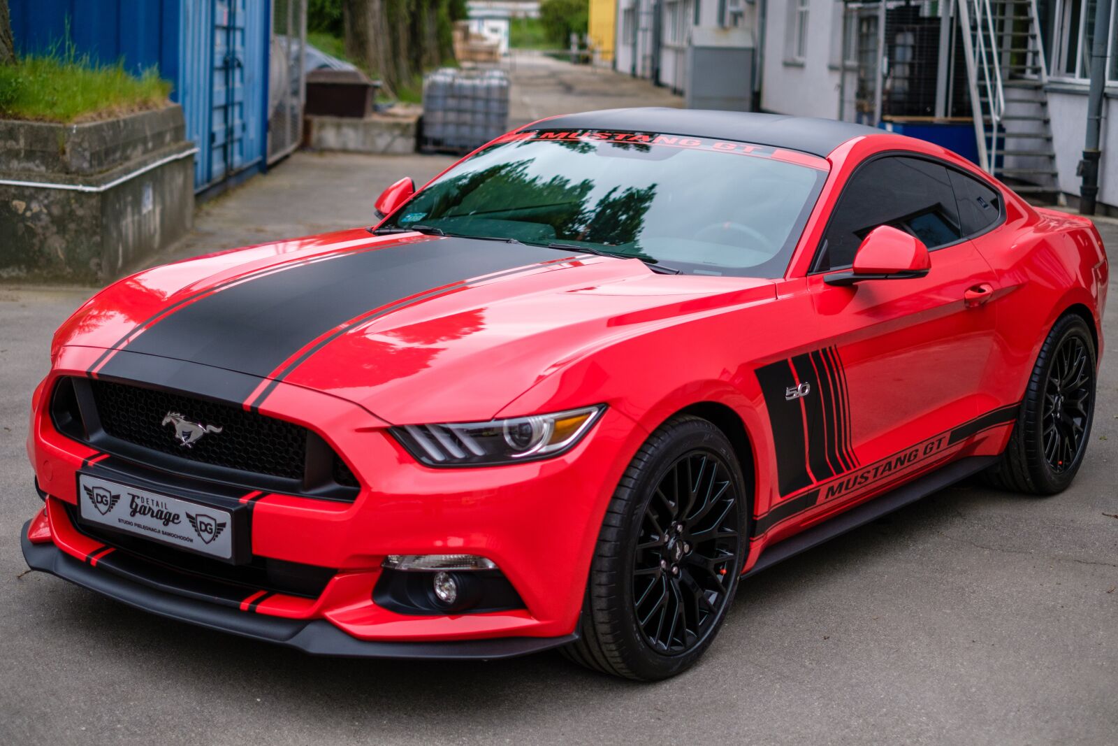 Fujifilm X-T2 + Fujifilm XF 35mm F1.4 R sample photo. Mustang, gt, red photography