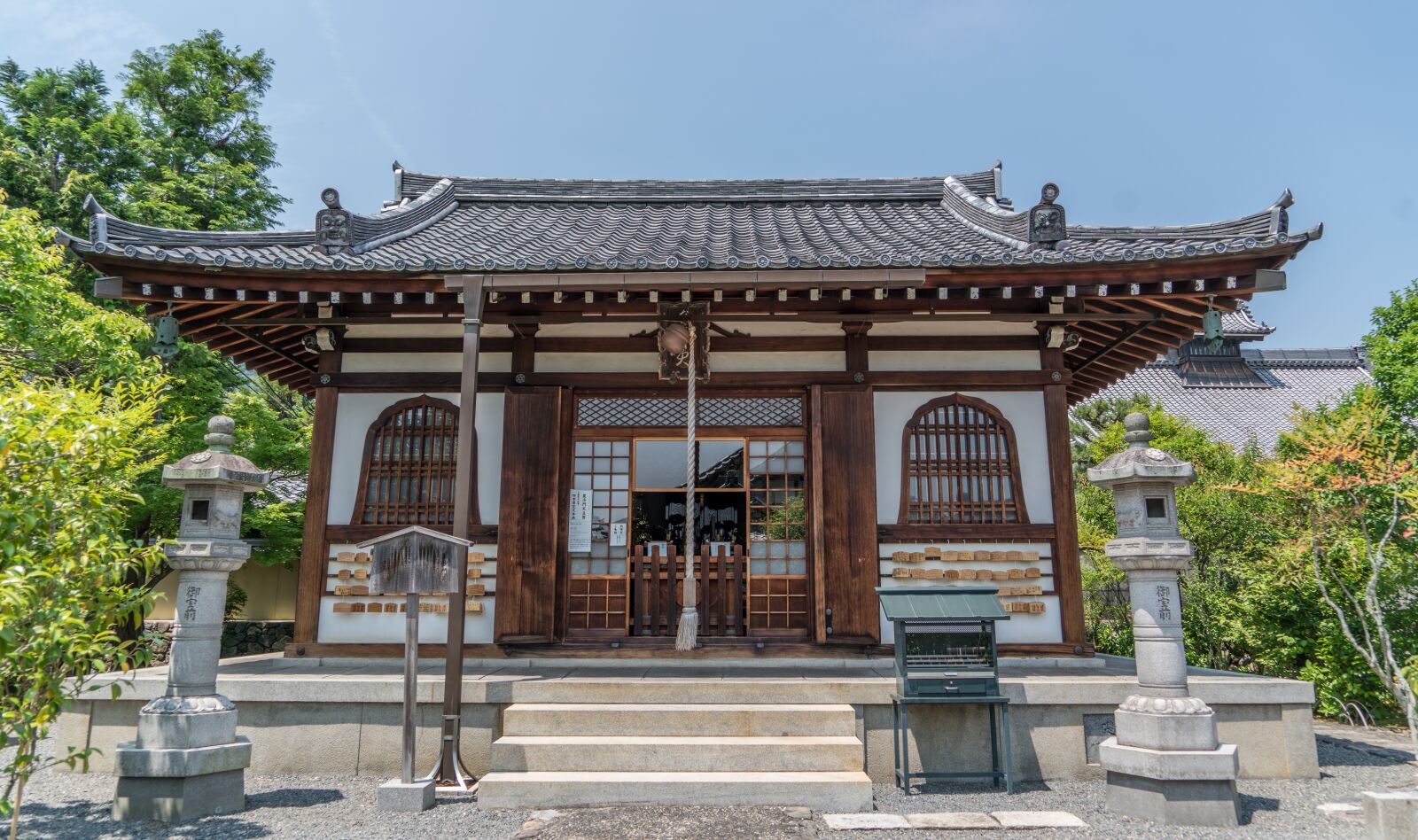 Sony a7R II + Sony FE 24-240mm F3.5-6.3 OSS sample photo. Japan, arashiyama, architecture photography