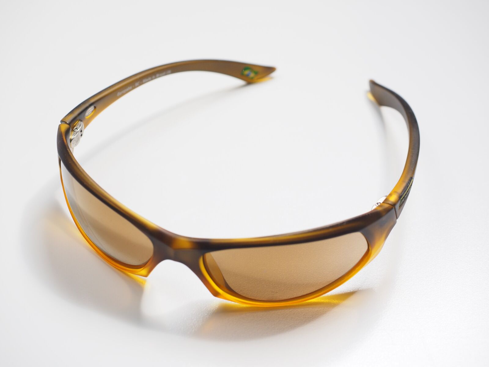 Olympus OM-D E-M1 + Olympus M.Zuiko Digital ED 12-40mm F2.8 Pro sample photo. Sunglasses, glasses, sports eyewear photography