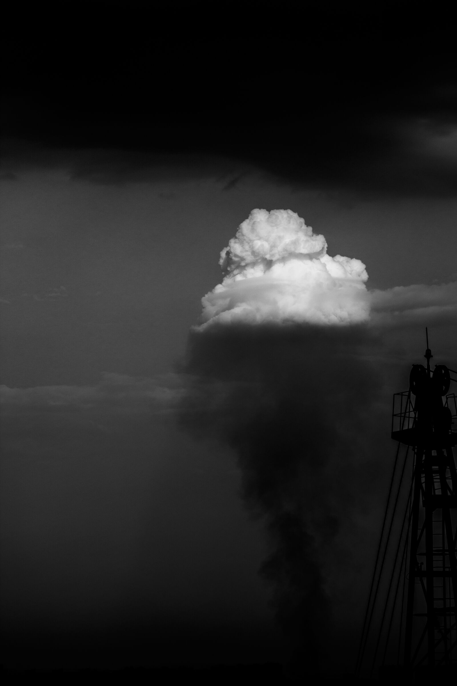 Canon EOS 60D sample photo. Blast, smoke, moscow photography