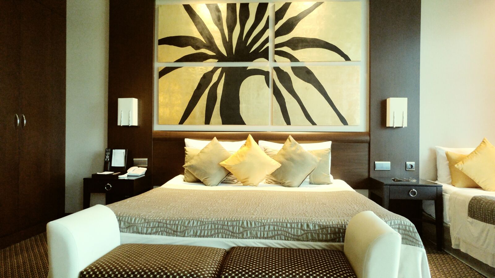 LG G5 sample photo. Hotel, room photography