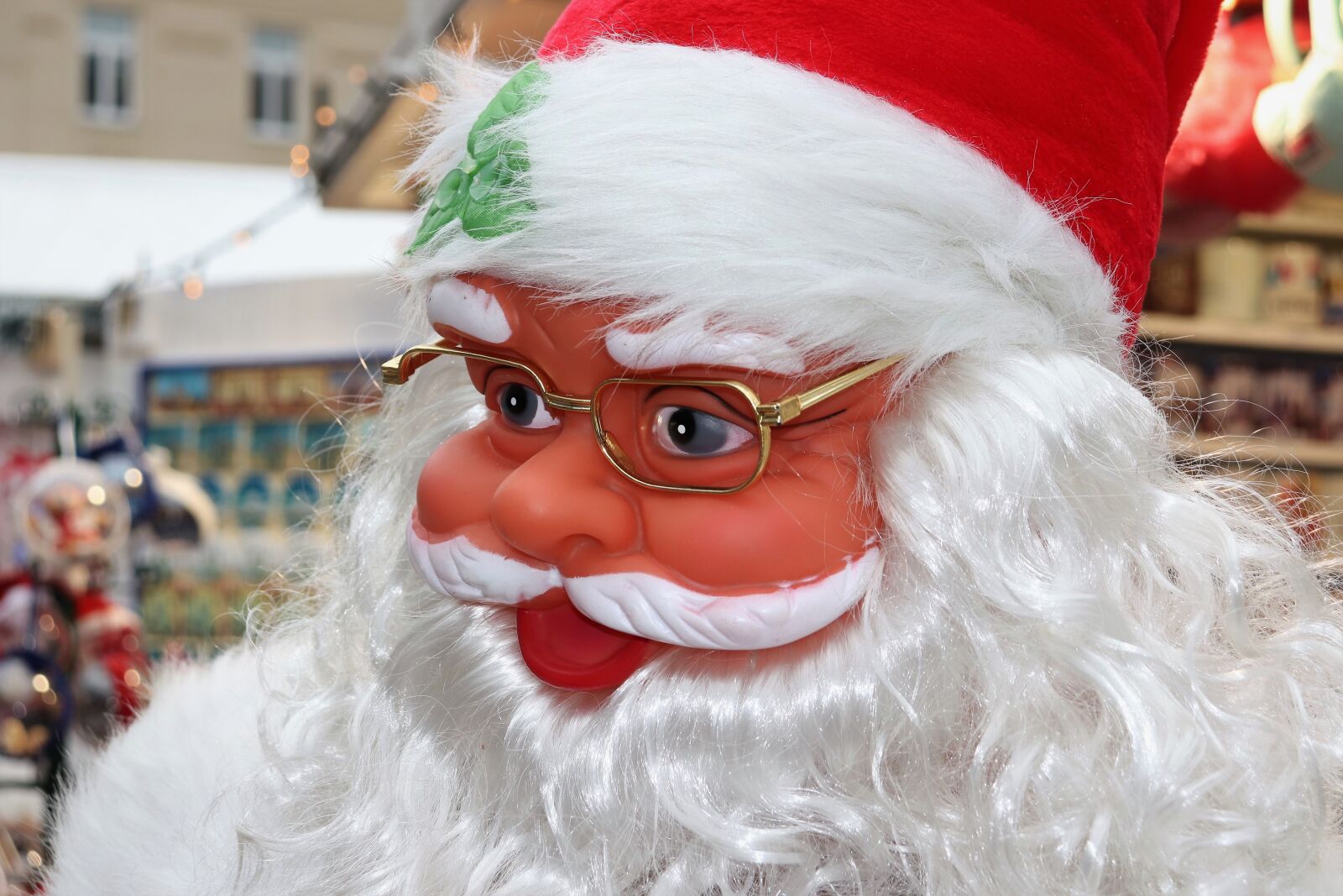 Canon EOS 200D (EOS Rebel SL2 / EOS Kiss X9) sample photo. Christmas fair, santa claus photography
