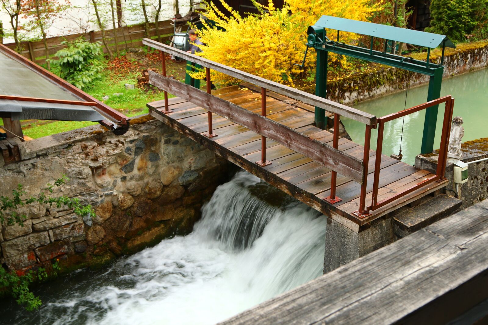 Canon EOS 70D + Canon EF 24-105mm F4L IS USM sample photo. Waters, nature, bridge photography