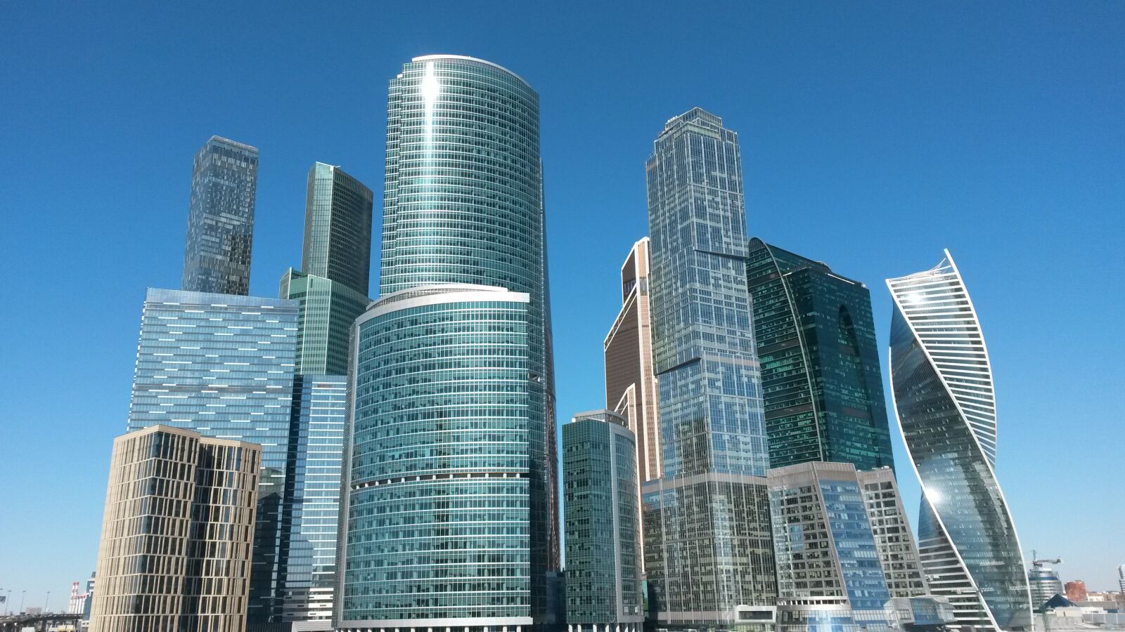 Samsung Galaxy S4 Mini sample photo. Moscow, skyscraper, architecture photography