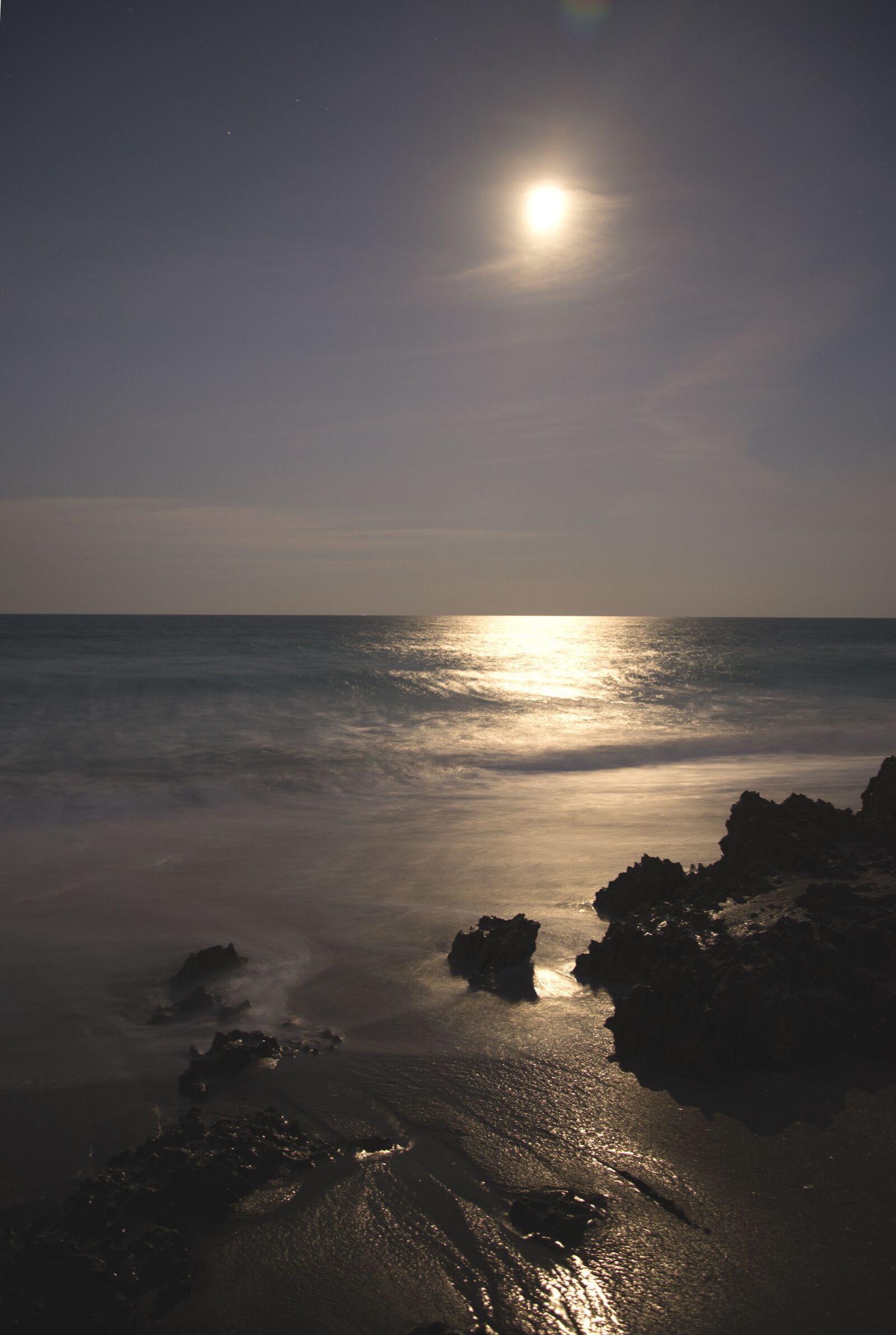 Nikon D610 sample photo. Moon rise, ocean, beach photography